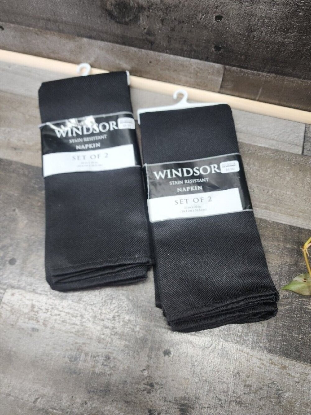 New Black Windsor Napkins Set Of 4 20 X 20 Bed Bath And Beyond
